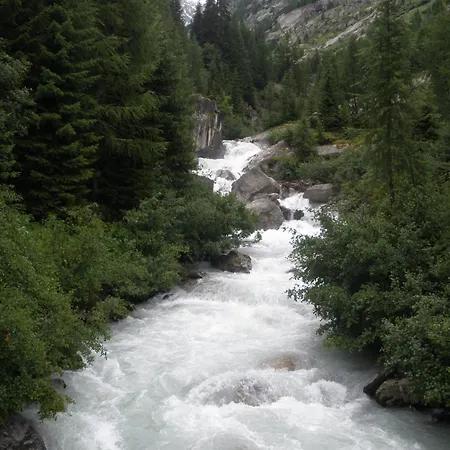 Hotel Rhonequelle 3*